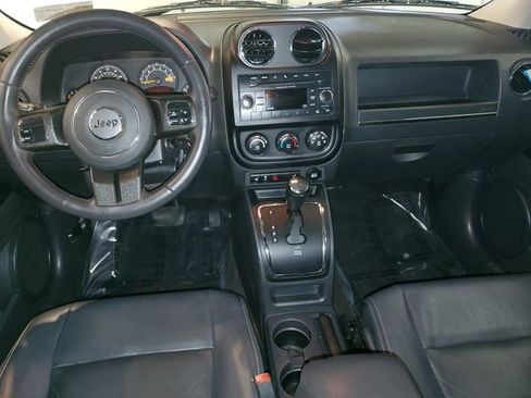 Used 2014 Jeep Patriot High Altitude image 14