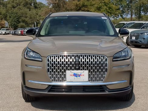 New 2026 Lincoln Corsair Premiere image 8