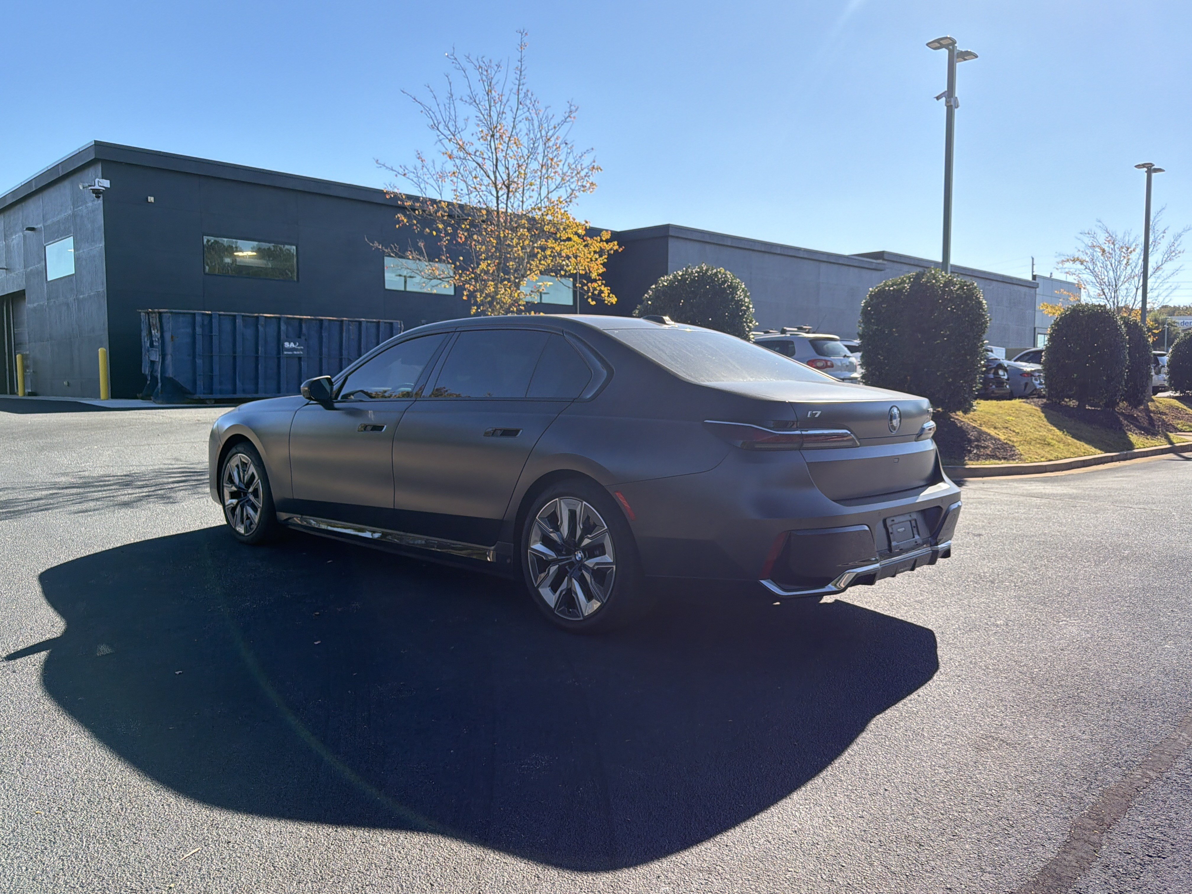 Used 2023 BMW i7 xDrive60 AWD/4WD image 14