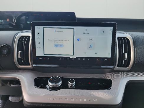 New 2026 Ford Expedition Max Active image 21