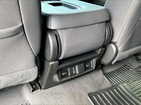 Used 2022 Chevrolet Silverado 1500 LT RWD image 33