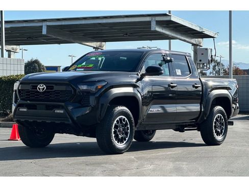 New 2025 Toyota Tacoma TRD Off-Road image 8
