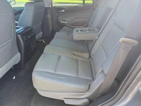 Used 2018 Chevrolet Tahoe LT RWD image 9