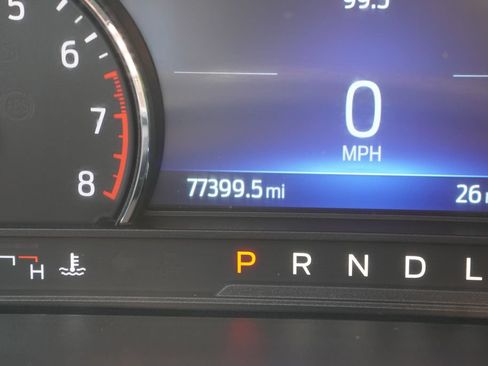 Used 2022 Ford Explorer XLT AWD/4WD image 20