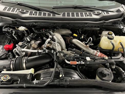 Used 2024 Ford F450 Platinum w/ FX4 Off-Road Package AWD/4WD image 61