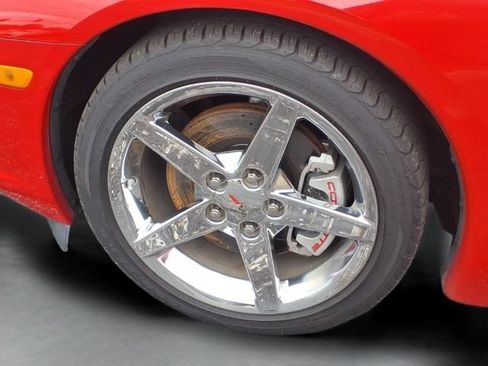 Used 2007 Chevrolet Corvette Coupe w/ Preferred Equipment Group RWD image 16