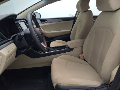 Used 2019 Hyundai Sonata SE w/ Winter Weather Package FWD image 17