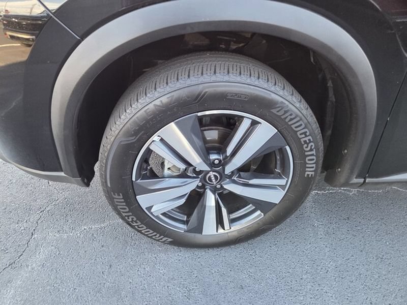Used 2026 Nissan Rogue SL AWD/4WD image 10