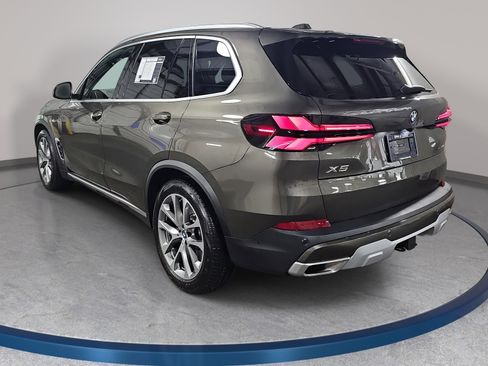 Certified 2024 BMW X5 xDrive50e w/ Premium Package image 6