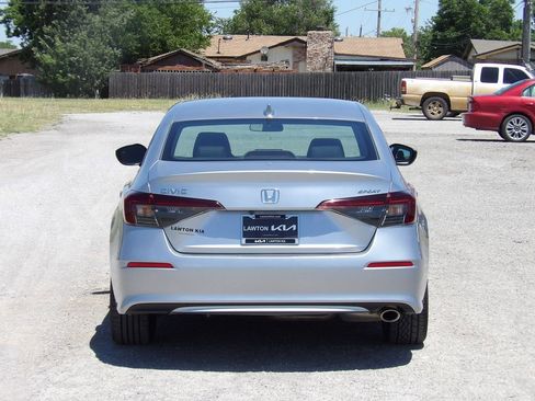 Used 2025 Honda Civic Sport image 7