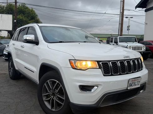 Used 2018 Jeep Grand Cherokee Limited RWD image 1