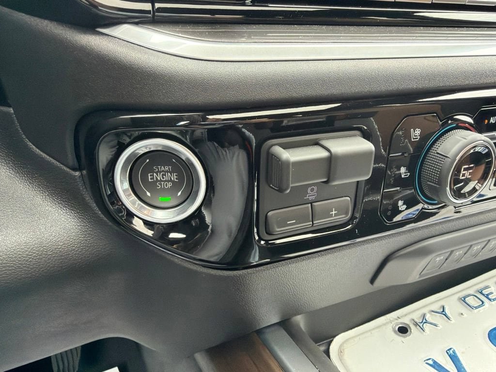 New 2026 Chevrolet Silverado 2500 High Country w/ High Country Premium Package AWD/4WD image 30