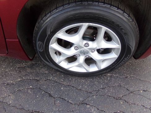 Used 2017 Chrysler Pacifica Touring-L w/ Tire & Wheel Group FWD image 38