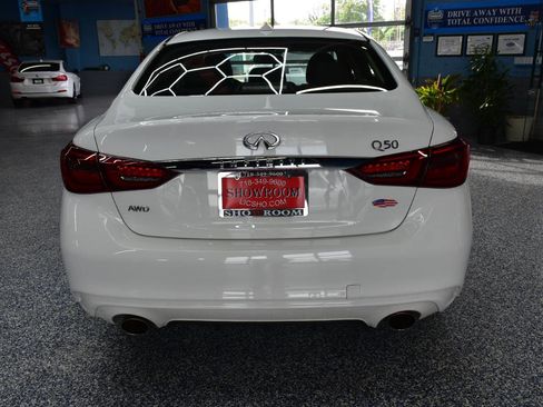 Used 2019 INFINITI Q50 Luxe w/ Essential Package (3.0T Luxe) AWD/4WD image 6