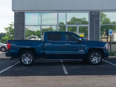 Used 2018 Chevrolet Silverado 1500 High Country AWD/4WD image 2