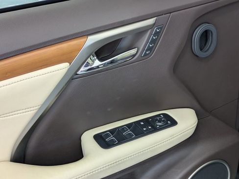 Used 2017 Lexus RX 350 FWD image 17