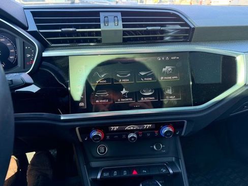 Used 2023 Audi Q3 2.0T Premium Plus image 7