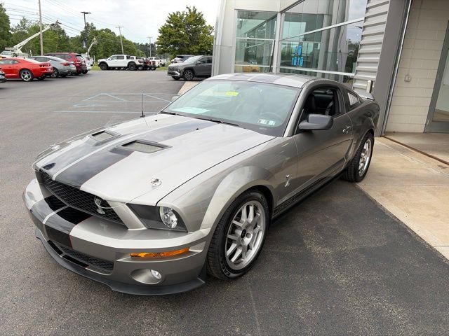 Used 2009 Ford Mustang Shelby GT500 RWD image 2