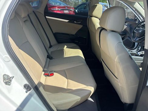 Used 2017 Honda Civic Touring image 18