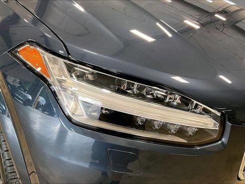 Certified 2025 Volvo XC90 B6 Plus w/ Protection Package AWD/4WD image 34