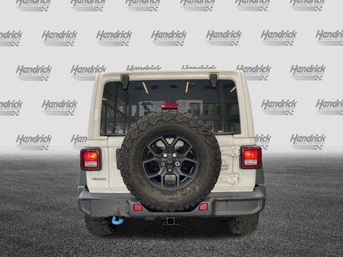 Used 2024 Jeep Wrangler Unlimited AWD/4WD image 9