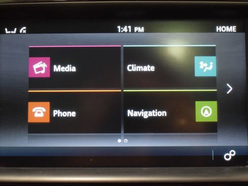 Used 2018 Jaguar F-PACE Premium image 24