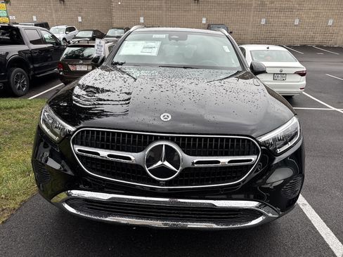 Used 2026 Mercedes-Benz GLC 300 4MATIC image 3
