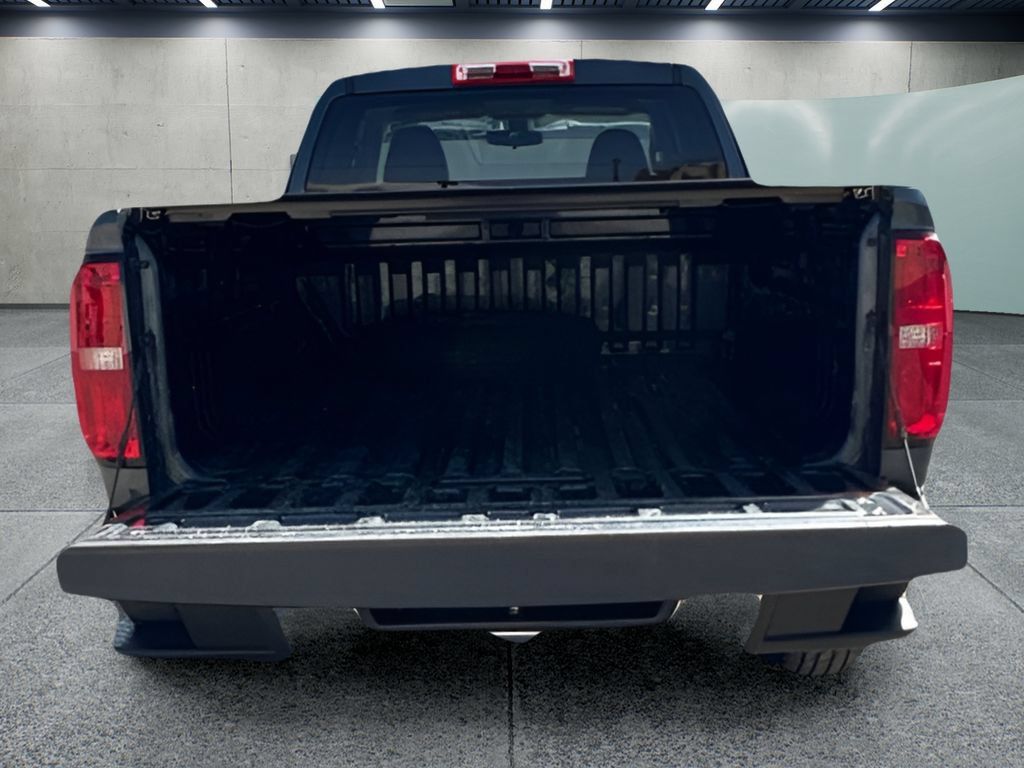 Used 2019 Chevrolet Colorado W/T RWD image 4