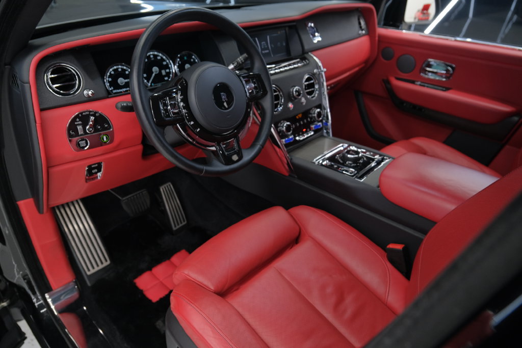 Used 2022 Rolls-Royce Cullinan AWD/4WD image 39