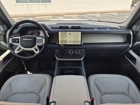 Used 2023 Land Rover Defender 130 SE AWD/4WD image 16