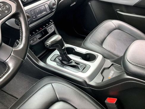 Used 2020 Chevrolet Colorado ZR2 image 15