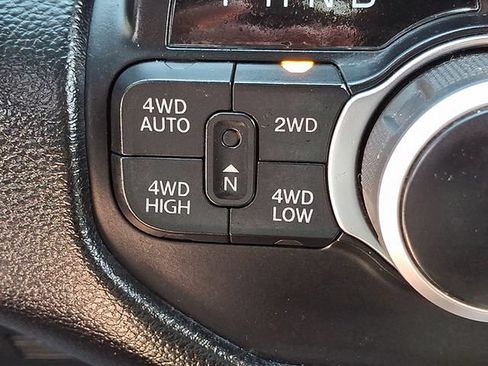 Used 2021 RAM 1500 Big Horn AWD/4WD image 25