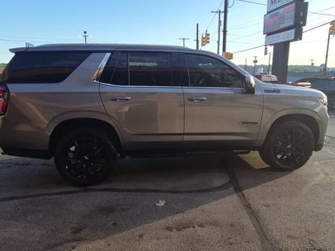 Used 2023 Chevrolet Tahoe High Country AWD/4WD image 2