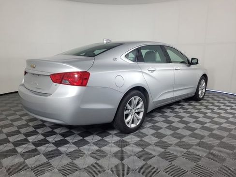Used 2017 Chevrolet Impala LT FWD image 26