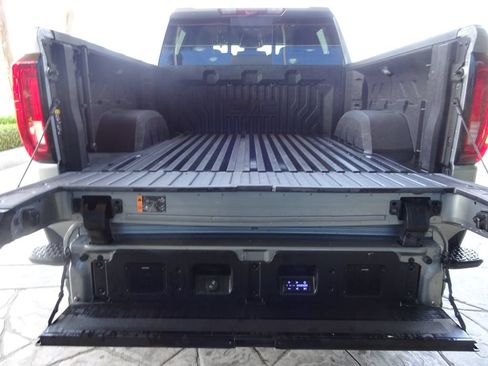 Certified 2024 GMC Sierra 1500 Denali Ultimate AWD/4WD image 9