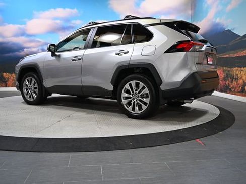 Used 2025 Toyota RAV4 XLE Premium image 6