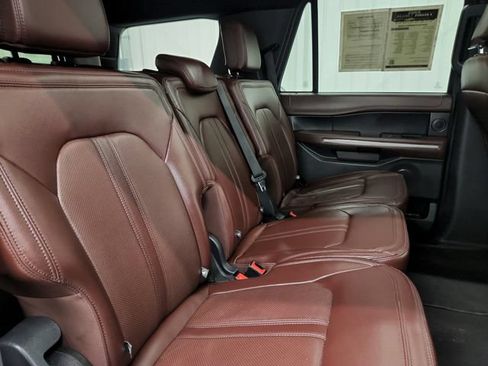 Used 2024 Ford Expedition Limited AWD/4WD image 40