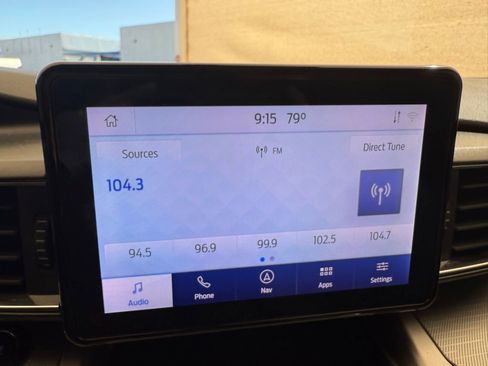 Used 2021 Ford Explorer XLT w/ Equipment Group 202A AWD/4WD image 28