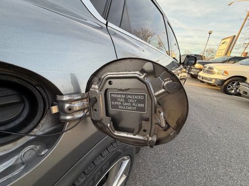 Used 2016 INFINITI QX50 Journey w/ Premium Package image 23