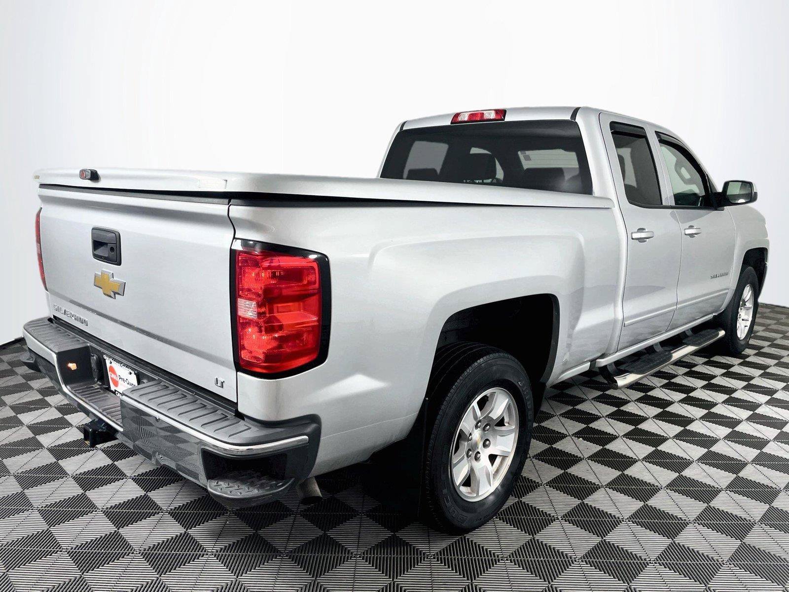 Used 2017 Chevrolet Silverado 1500 LT w/ All Star Edition RWD image 9