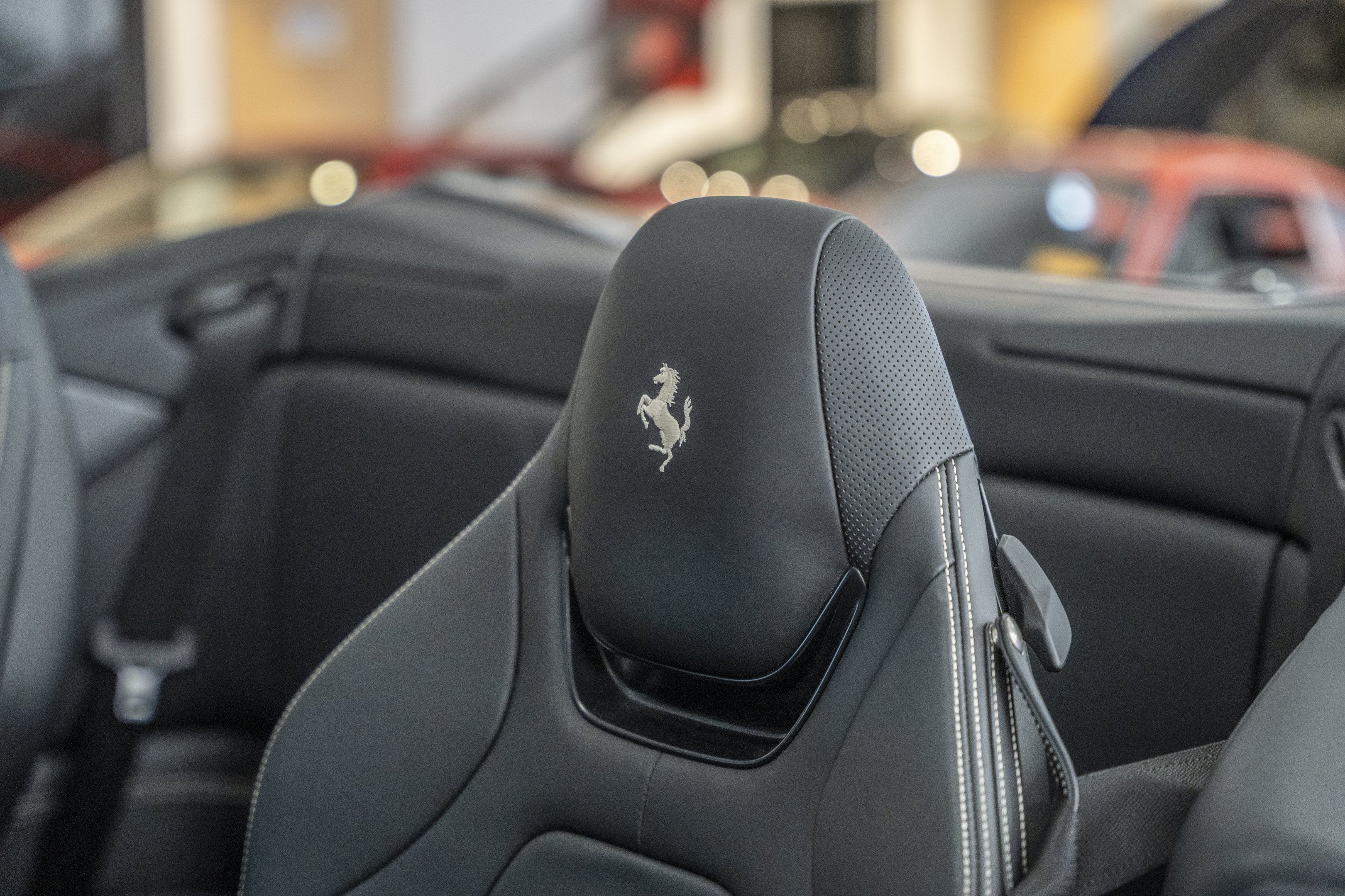 Used 2020 Ferrari Portofino RWD image 30