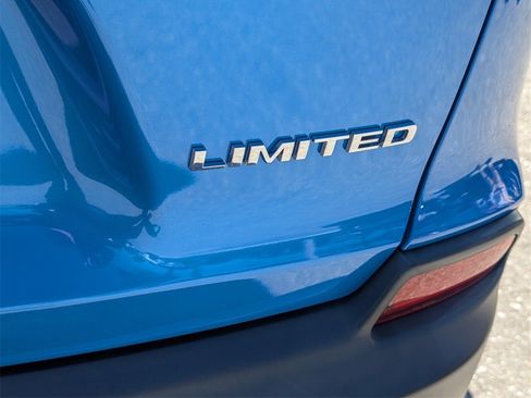 Certified 2022 Jeep Cherokee Limited image 17