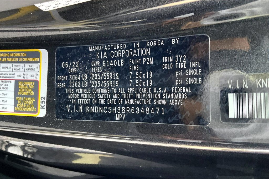 Used 2024 Kia Carnival EX FWD image 21