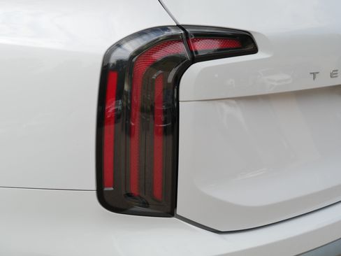 Certified 2023 Kia Telluride SX Prestige AWD/4WD image 17