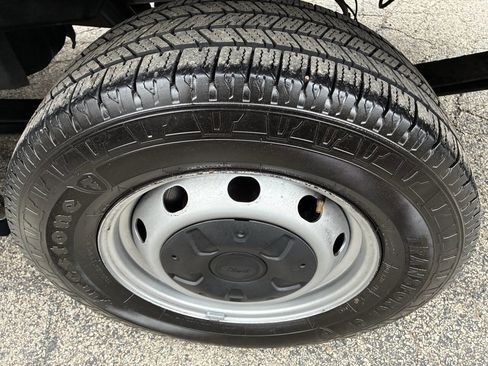 Used 2016 Ford Transit 250 130 Low Roof image 27