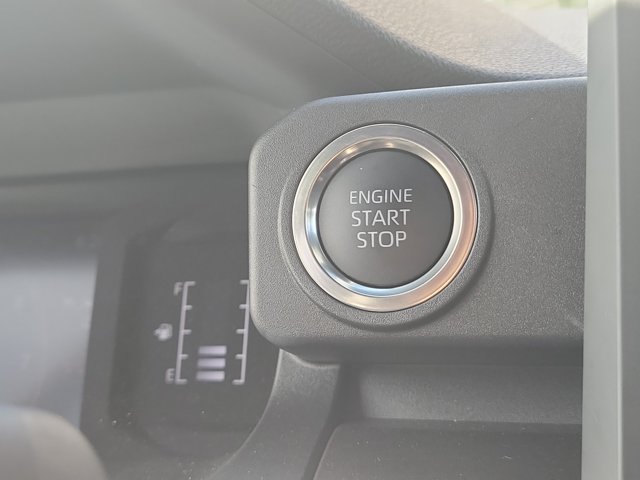 Used 2026 Toyota 4Runner SR5 AWD/4WD image 28