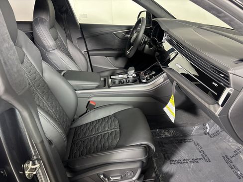 New 2026 Audi RS Q8 performance image 12