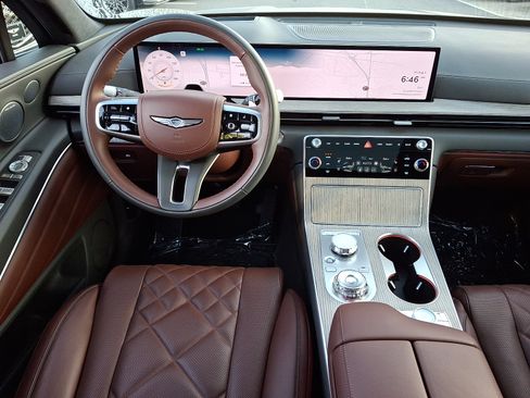 Certified 2025 Genesis GV80 3.5T Prestige AWD/4WD image 12