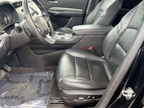 Used 2023 Cadillac XT4 Premium Luxury image 14