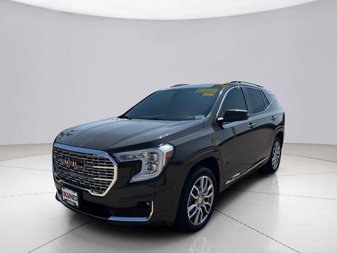 Used 2023 GMC Terrain Denali image 12